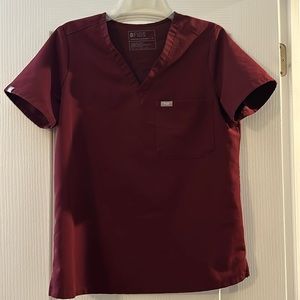 FIGS Catarina top Burgundy